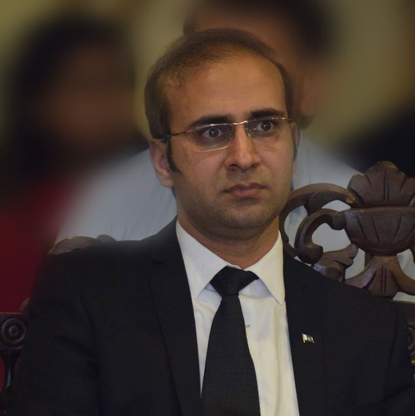 Farrukh Malik - CEO - Discretelogix